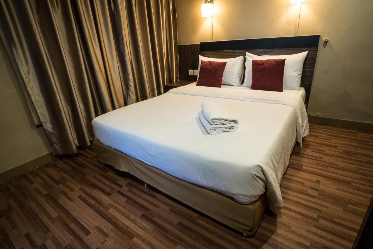 V Hotel Johor Bahru Exteriör bild