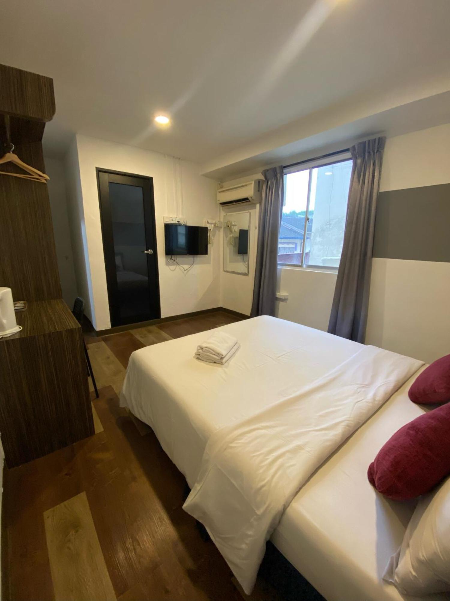 V Hotel Johor Bahru Exteriör bild