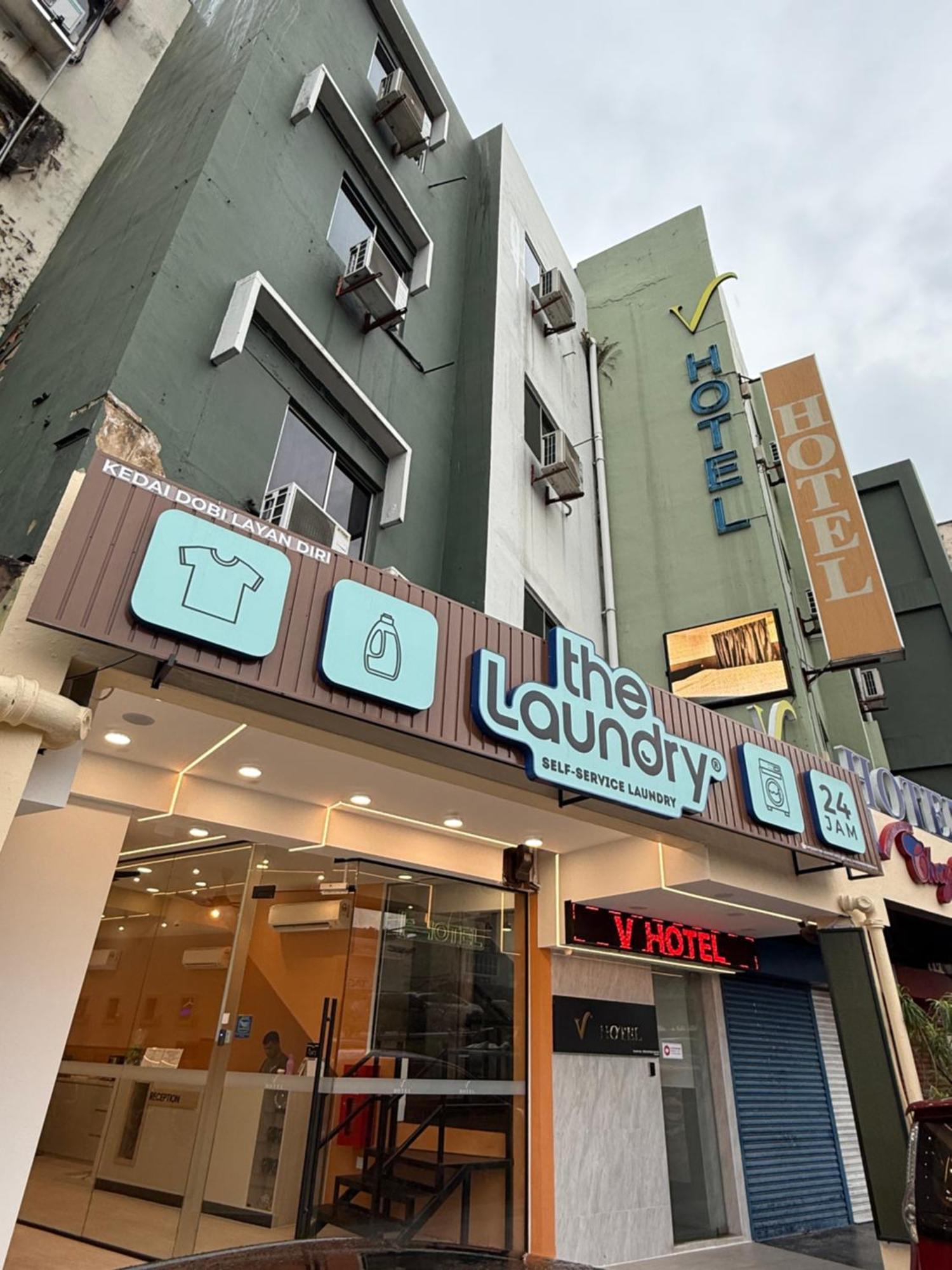 V Hotel Johor Bahru Exteriör bild