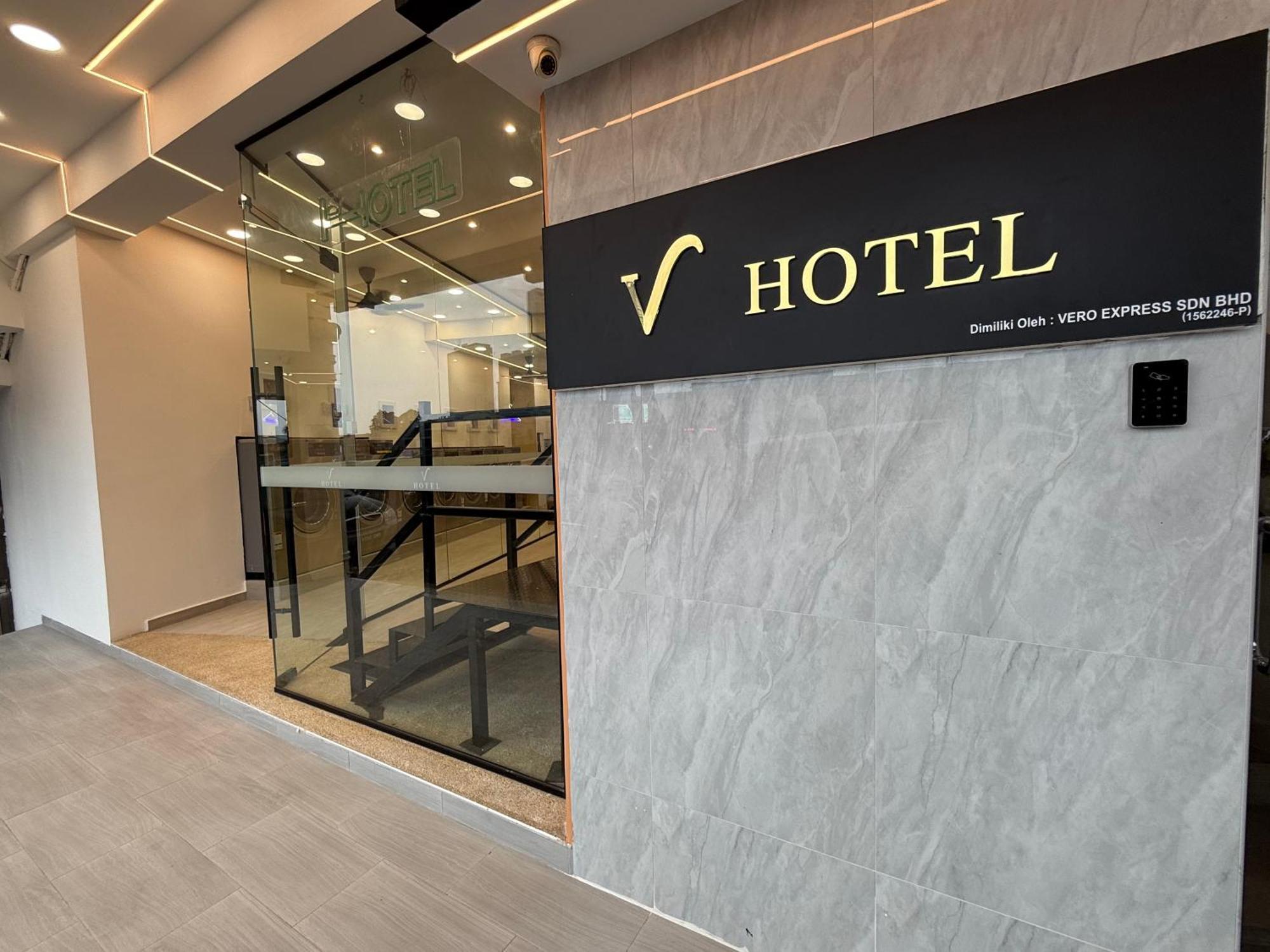 V Hotel Johor Bahru Exteriör bild